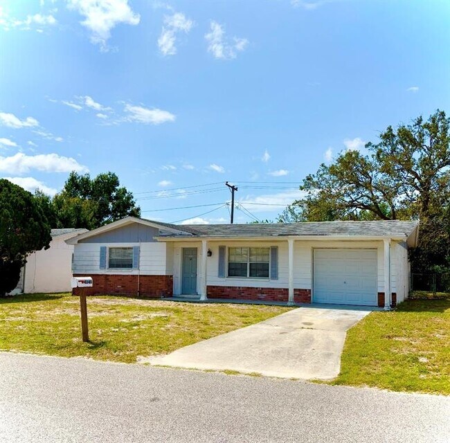 property at 4040 Beacon Square Dr