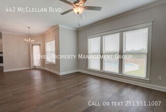 442 McClellan Blvd in Fairhope, AL - Building Photo - Building Photo