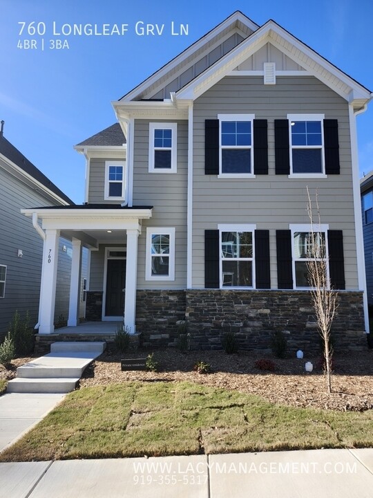 760 Longleaf Grv Ln in Knightdale, NC - Foto de edificio