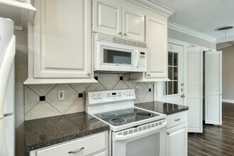 804 Dunman Dr in Georgetown, TX - Building Photo - Building Photo