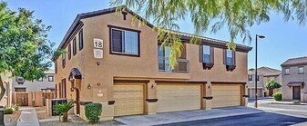 8169 W Groom Creek Rd in Phoenix, AZ - Building Photo