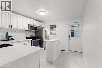 39 Division St in Hamilton, ON - Building Photo - Building Photo