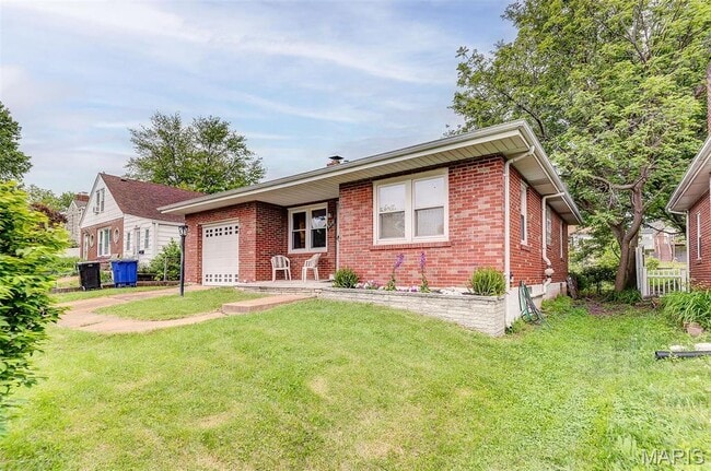 9319 Aster Ave in Affton, MO - Building Photo - Building Photo