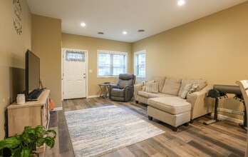 126 S Beckman Dr in Altoona, PA - Foto de edificio - Building Photo