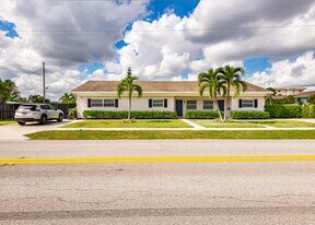 121 SW 2nd Ave in Boca Raton, FL - Building Photo