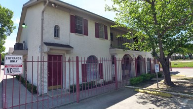 Oak Ridge Apartments in Fort Worth, TX - Building Photo - Building Photo