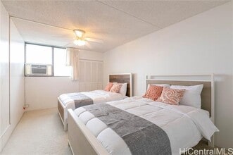 2240 Kuhio Ave. in Honolulu, HI - Foto de edificio - Building Photo