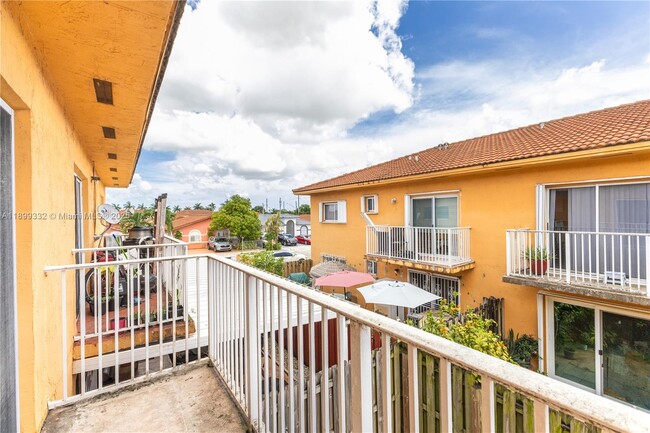 property at 7666 W 34th Ln