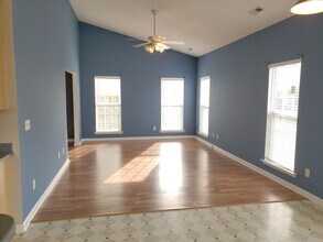 1127 Fieldstone Dr in Mebane, NC - Building Photo - Building Photo