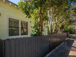 3452 Margaret St in Miami, FL - Foto de edificio - Building Photo