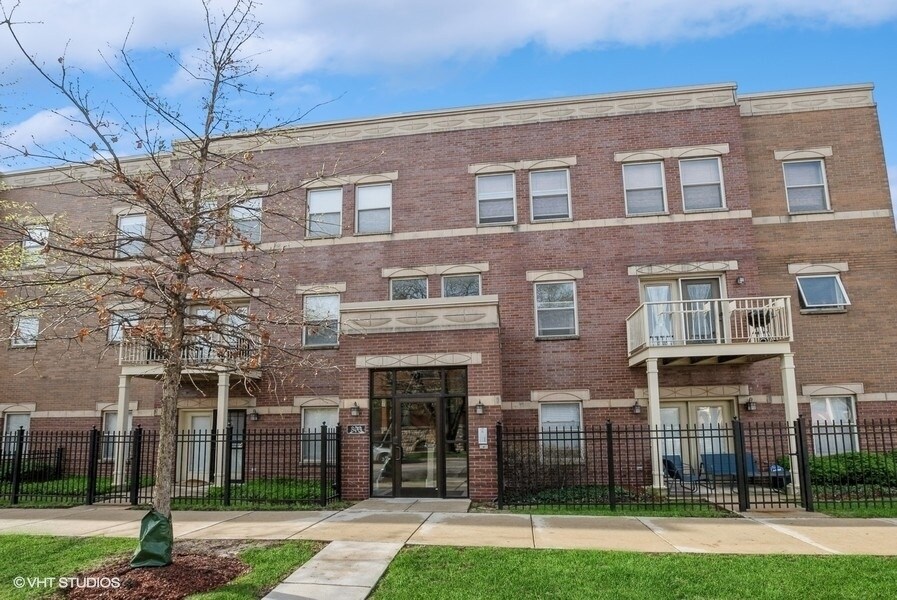 803 E 41st St in Chicago, IL - Building Photo