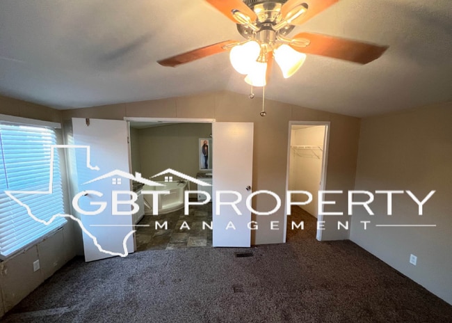 3509 Evergreen Dr in Granbury, TX - Building Photo - Building Photo