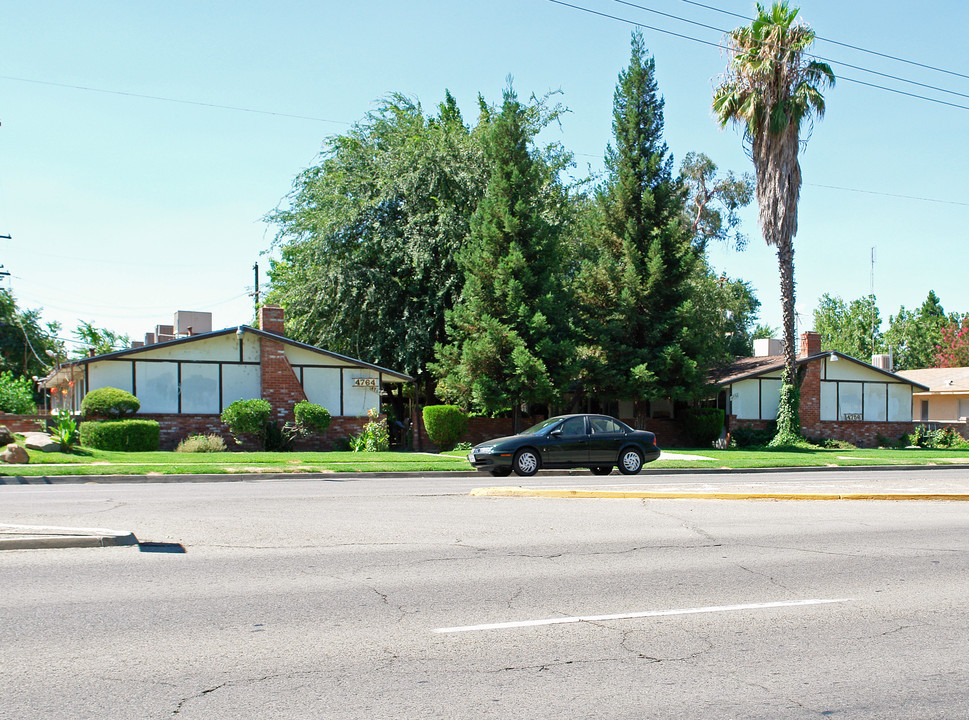 4674 E Shields Ave in Fresno, CA - Building Photo