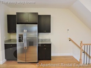 6 Emmons Pl, Unit 32 in Cambridge, MA - Building Photo - Building Photo