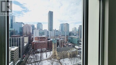 88 Queen St E in Toronto, ON - Building Photo - Building Photo