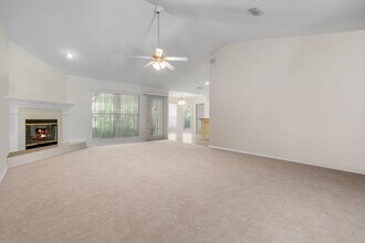 3528 Leighton Hall Ct in Tallahassee, FL - Building Photo - Building Photo