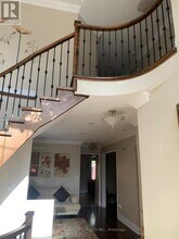 201 Bristol Rd E in Mississauga, ON - Building Photo - Building Photo