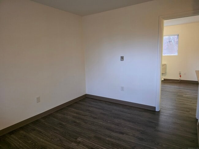 26 Crandall Hill Rd in Montville, CT - Building Photo - Building Photo