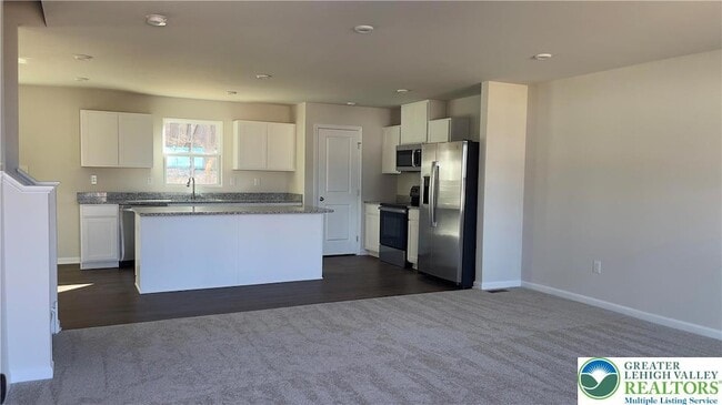 2719 Barnes Ct in Allentown, PA - Foto de edificio - Building Photo