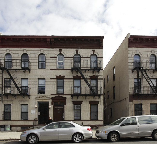 203 Buffalo Ave in Brooklyn, NY - Building Photo - Building Photo