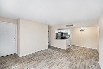 The Park at Avanti in Tampa, FL - Foto de edificio - Building Photo