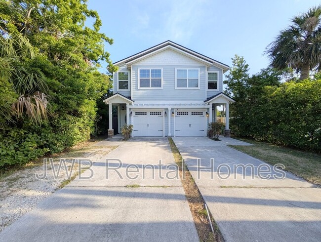 property at 631 2nd Ave S