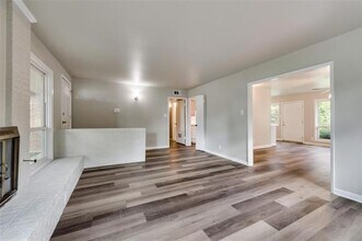 919 Mdw Vw Dr in Richardson, TX - Building Photo - Building Photo