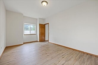 7808 W 5th Ave in Kennewick, WA - Building Photo - Building Photo