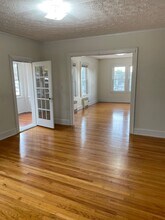 113 Park Rd-Unit -Floor #2 in West Hartford, CT - Building Photo - Building Photo