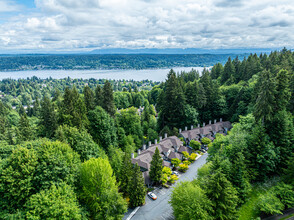 Villages at Montreux in Issaquah, WA - Foto de edificio - Building Photo