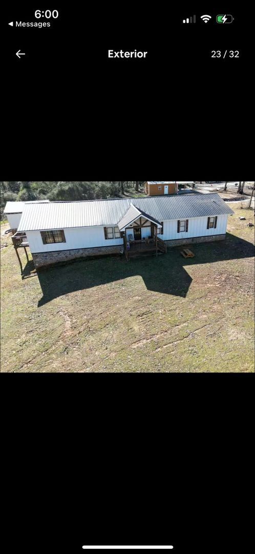 property at 1060 Stephen St
