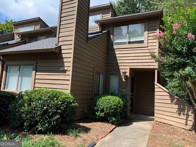 property at 2004 Parkaire Crossing