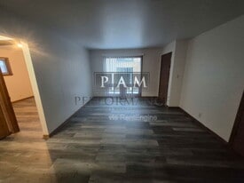 2155 S 102nd St in West Allis, WI - Building Photo