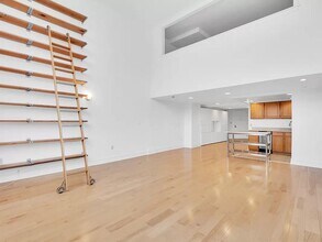 19-19 24th Ave in Astoria, NY - Building Photo - Building Photo