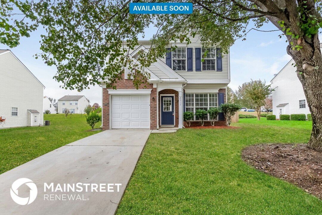 2517 Wingdale Dr in Charlotte, NC - Building Photo