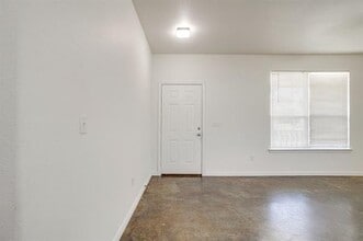 723 Hometown Vlg Ct in Joshua, TX - Building Photo - Building Photo