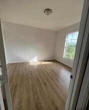 5548 Metrowest Blvd in Orlando, FL - Building Photo - Building Photo