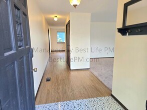 2575 NW 119th Pl in Portland, OR - Building Photo - Building Photo