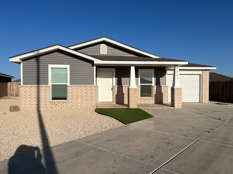 3507 Tiffin Ave in Lubbock, TX - Building Photo