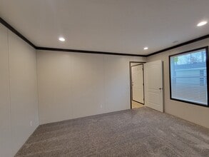 5387 Nautical Ct in Clay Township, MI - Building Photo - Building Photo