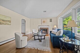 12 Meadow Dr in Newport News, VA - Building Photo - Building Photo