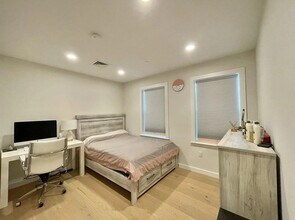 16 Boardman St in Boston, MA - Building Photo - Building Photo