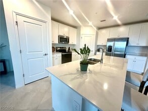 20610 Hazelnut Ct in Lehigh Acres, FL - Building Photo - Building Photo