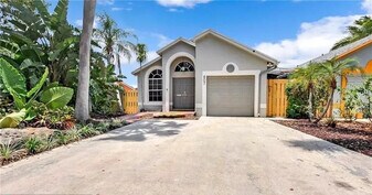 607 SW 15th St in Fort Lauderdale, FL - Building Photo