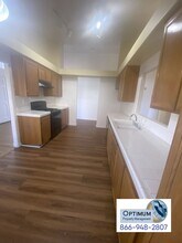 14483 Hillsborough Dr in Victorville, CA - Building Photo - Building Photo