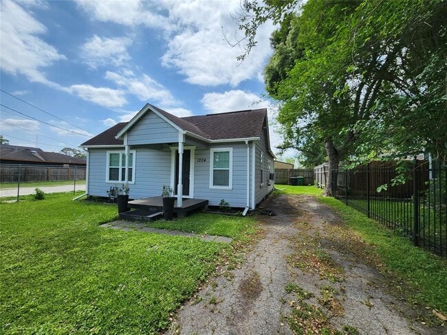 1204 De Boll St in Houston, TX - Building Photo - Building Photo