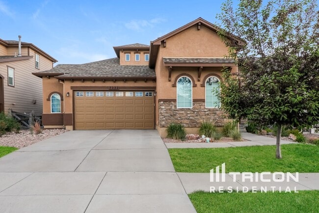 property at 7232 Rim Bluff Ln
