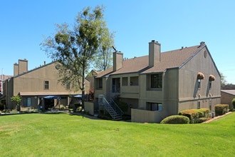 SCHOONER LANDING in Stockton, CA - Building Photo - Building Photo