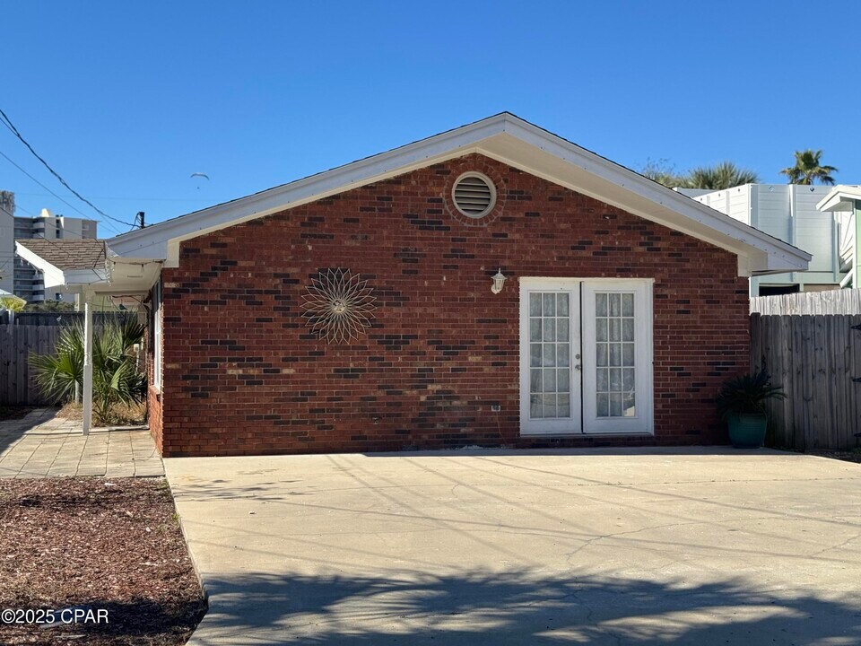 7209 Sunset Ave in Panama City Beach, FL - Building Photo
