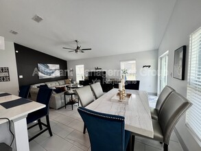 2574 Collingswood Dr in Deltona, FL - Building Photo - Building Photo